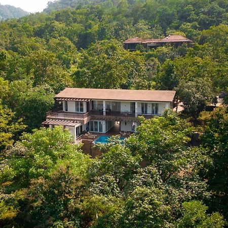 Eden Glade - Khopoli - Mountain-View Villa With Private Pool, Spacious Decks & Indoor Activities Exterior photo